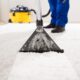 Как производится чистка ковролина на дому