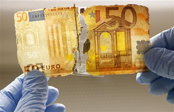 что делать с поврежденными евро